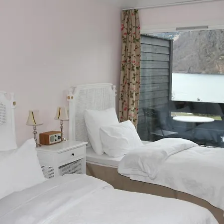 Torvis Hotel 2*