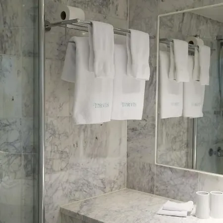 Hotel Torvis 2*