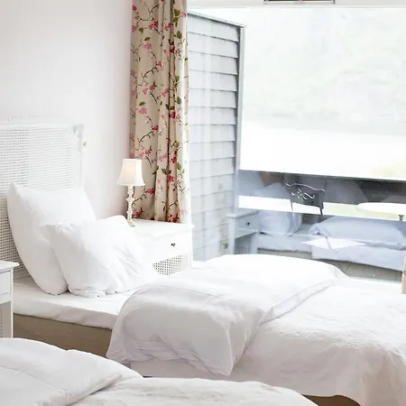 Torvis Hotel Luster