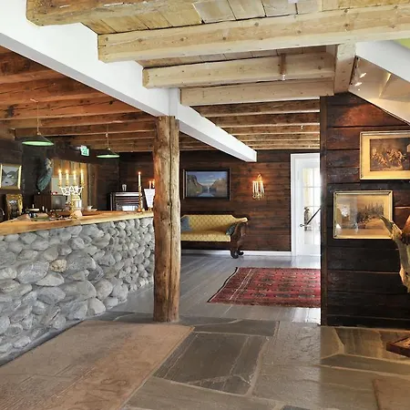 Hotel Torvis Luster